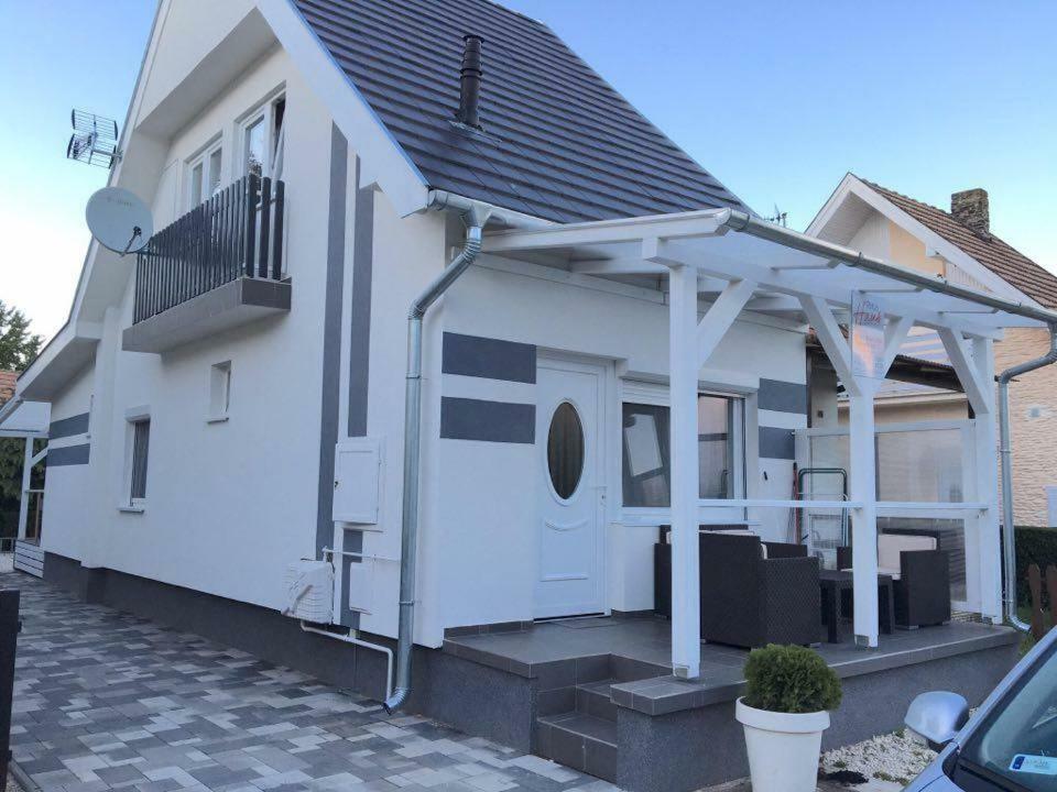 Rita Apartmanhaz บุค ภายนอก รูปภาพ